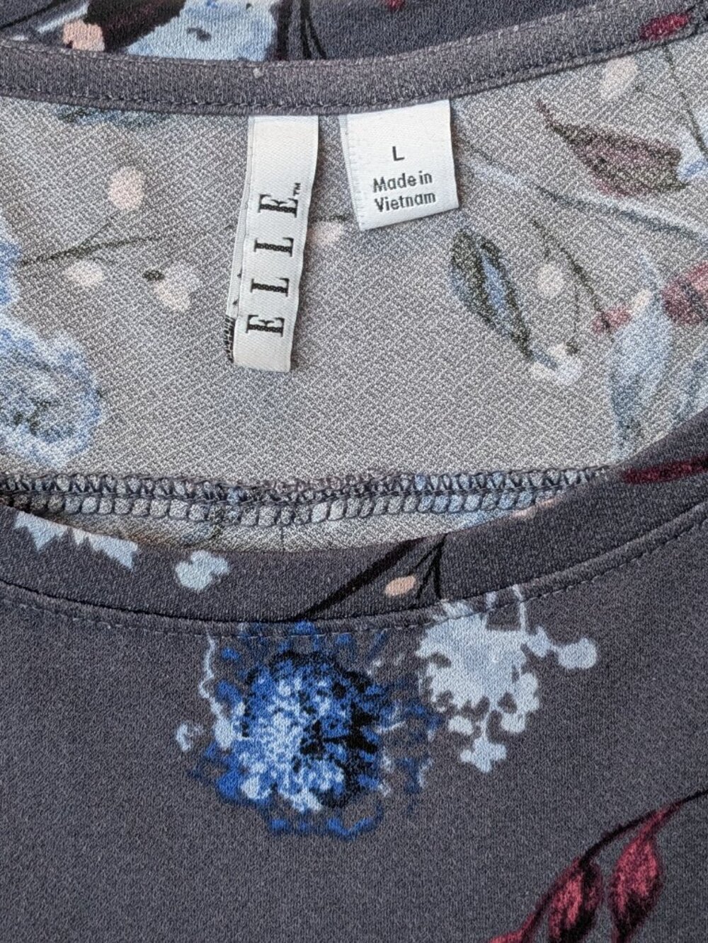 ELLE Gray Floral Cap Sleeve Top - Picture 2 of 5